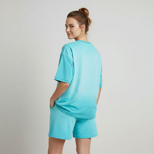 Ensemble 2 pièces sur mesure pour femme en 100 % coton, effet délavé soleil, coupe oversize, avec logo personnalisé sérigraphié - Product Image 5