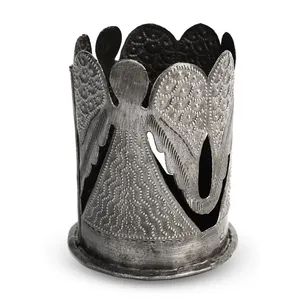 Support de bougie en fer fait main, design ange, forme ronde, décoration d'intérieur, support en métal pour un intérieur de style scandinave - Product Image 1
