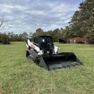 Chargeuse compacte sur chenilles d'occasion Bobcat T770 – Idéale pour la construction, l'agriculture et les travaux boueux - Product Image 2