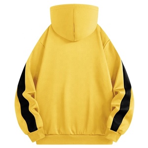 Sweat-shirt à capuche noir pour homme avec bandes rouges sur les manches, coupe classique, décontracté, pour l'automne, en polyester tricoté, pull en molleton 2027 - Product Image 5