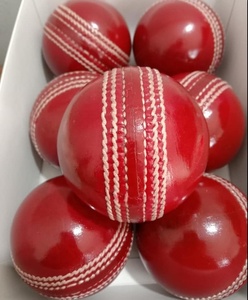 Balles de cricket Offre Spéciale en cuir de couleur blanche professionnelle de qualité supérieure Logo de couleur personnalisé nouveauté balles de cricket dures - Product Image 5