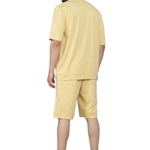 บริการ OEM ชุดเสื้อยืดและกางเกงขาสั้นผ้าแคนวาสระบายอากาศสำหรับฤดูร้อนสำหรับผู้ชาย ผ้าฝ้าย 100% - Product Image 3