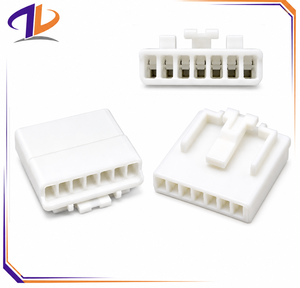 Connecteur de faisceau de câbles électriques automobile étanche à 7 broches mâle/femelle avec contacts en cuivre et boîtier en nylon, remplacement pour 7129-6071 - Product Image 1