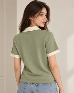 Polo de mujer de manga corta con bloques de color negro y estampado de letras, top informal - Product Image 6