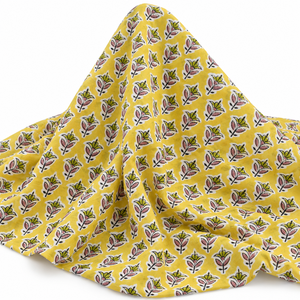 Tissu en voile de coton peigné léger imprimé à la main par blocs, motif floral, 60S60S 90 GSM, multi-usages, largeur 43/44 pouces, jaune bleu, de Pinksa - Product Image 3