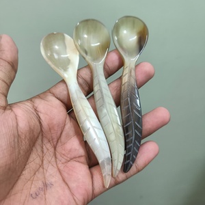 Cucharas de té de cuerno de búfalo con diseño de hojas, mango largo, pulido a espejo, diseño tradicional chino, regalo creativo. - Product Image 1