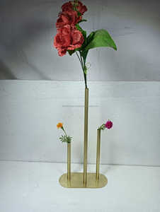 แจกันดอกไม้ตั้งโต๊ะดีไซน์ใหม่สีทองชุด3ชิ้นทำจากเหล็กสำหรับตกแต่งสวนในบ้านขายตรงโรงงานปลูกต้นไม้กลางแจ้งในร่ม - Product Image 4