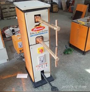 เครื่องเชื่อมจุดแบบระบายความร้อนด้วยน้ำ 20 กิโลโวลต์แอมป์ แรงดัน 240 - Product Image 3
