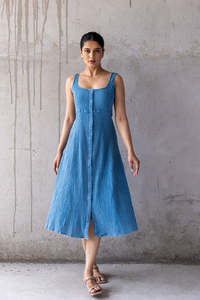 Vestido Midi Azul sin Mangas con Cuello Cuadrado y Botones al Frente, Vestido Casual de Verano de Lino y Algodón Tejido, Silueta Recta, Cintura Natural - Product Image 2
