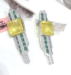 Pendientes Glamurosos de Diseñador con Toque Brillante, Pendientes Fusion para Mujeres y Chicas, para Looks de Noche, para Fiestas, Moda - Product Image 3