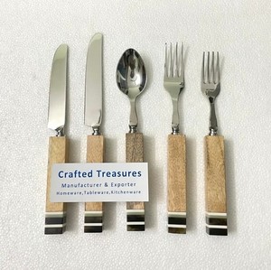 Ensemble de couverts de style américain avec manche en bois naturel, en acier inoxydable poli miroir, durable, pour la vaisselle de mariage et les dîners - Product Image 3