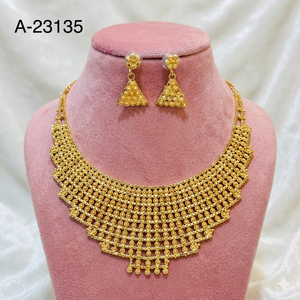 Conjunto de Joyería Vintage para Mujer, Chapado en Oro, Aleación de Zinc, Collar y Aretes con Diseño Floral, Piedras de Circonio, Moda de Estados Unidos y Francia - Product Image 3