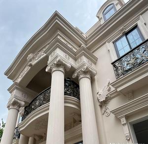 Barandilla de Balcón de Hierro Forjado y Acero Inoxidable, Diseño Europeo Moderno, Resistente y Personalizable, para Interiores y Exteriores - Product Image 1