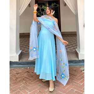 Conjunto de Traje de Chifón Aashvi Talla XS Color Azul para Clima Cálido - Product Image 4