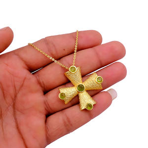 Collier pendentif en pierre précieuse préhnite naturelle plaqué or - Collier chaîne croisée texturée multi-pierres pour elle - Product Image 3