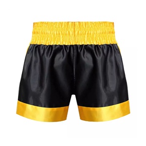 Shorts de Muay Thai MMA noirs en gros, vêtements d'arts martiaux, short de boxe, short de kick-boxing, short de fitness, short de gym, logo personnalisé - Product Image 2