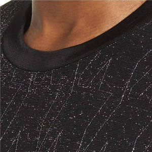 Camiseta Oversize Negra con Estampado de Rayos para Hombre – Camiseta Casual Premium de Estilo Urbano - Product Image 2