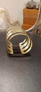 Bracelet élégant pour femmes, à porter au quotidien et pour les fêtes, bracelet en laiton ajustable fait à la main de luxe - Product Image 6