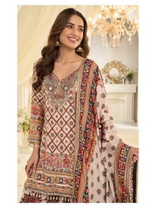 Élégante nouvelle tenue pakistanaise longue de créateur, style Sharara et Dupptta, au design raffiné. Achetez directement auprès d'un fournisseur indien au prix de gros. - Product Image 6