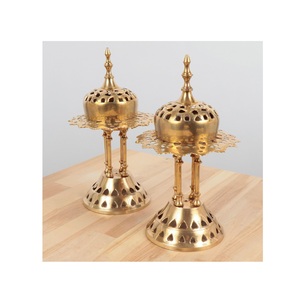 Incensario Decorativo de Latón de Alta Calidad Estilo Árabe, Tipo Dhoop Dani, Perforado con Borde Festoneado para Uso Espiritual - Product Image 1