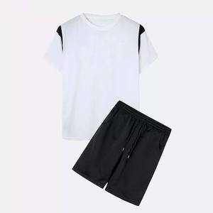 Conjuntos Deportivos de Verano para Hombre, Venta al por Mayor, Camiseta y Pantalones Cortos con Logotipo Personalizado, Ropa Deportiva para Gimnasio, Correr, Entrenamiento - Product Image 3