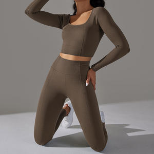 Conjunto de yoga para mujer de dos piezas, leggings y top corto de manga larga, ropa deportiva elástica para gimnasio, conjuntos de ropa deportiva para mujer - Product Image 6