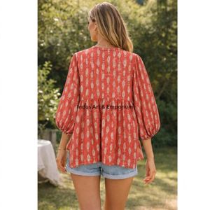 เสื้อคุर्ติสั้นลำลองสำหรับฤดูร้อนสำหรับผู้หญิง ผลิตจากผ้าฝ้าย 100% พิมพ์ลายด้วยมือ ยั่งยืนต่อสิ่งแวดล้อม จาก Wholesale Indus Art & Emporium - Product Image 6
