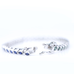 Bracelet élégant pour femme en argent avec diamants ronds taille brillant, bijou raffiné pour le quotidien, cadeau idéal pour les femmes élégantes - Product Image 3