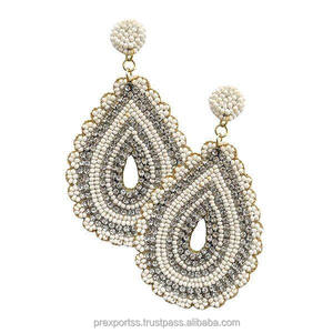 Pendientes Colgantes Ligeros de Aleación Hechos a Mano con Corte Esmeralda para Mujer, Estilo Lindo y a la Moda, con Cuentas Bordadas Multicolor, Tipo Aro Llamativo - Product Image 3