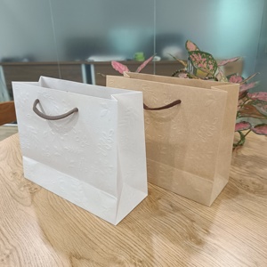 Customized Luxury Eco-Friendly Handmade Biodegradable Recyclable White Paper Tote <b>Bag</b> Cotton Rope Handle Lamination Digital Gift - Product Image 3