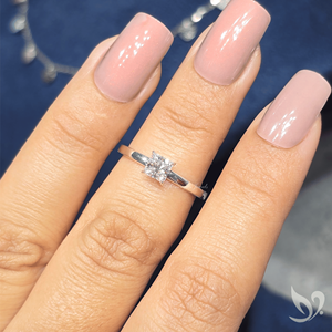 Bague de fiançailles solitaire en diamant de laboratoire taille princesse 0,50 CT en or massif 18 carats |   Bague d'anniversaire de mariage certifiée IGI - Product Image 5