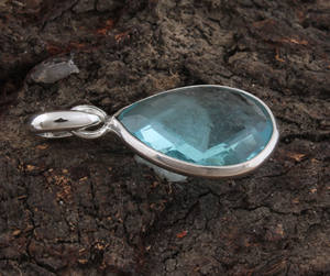 Charmes en topaze bleue naturelle de Londres, argent sterling 925, plaqué platine vintage, vente en gros, collier unisexe, pierre de naissance de décembre - Product Image 5