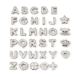 Venta al por Mayor de Dijes de Letras del Alfabeto A-Z de Metal con Pedrería Personalizados para Collares de Cuero - Product Image 1