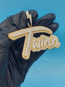 จี้เพชรโมอิสซาไนต์ VVS แบบ Iced Out รูปตัวอักษร จี้หรูหราสไตล์ฮิปฮอป ผ่านการทดสอบเพชร จี้ตัวอักษรย่อสำหรับผู้ชาย - Product Image 3