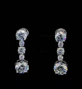 Pendientes de tuerca redondos de diamante cultivado en laboratorio Shivay Star, corte brillante, chapados en oro puro 100% y rodio, joyería de boda para mujer - Product Image 2