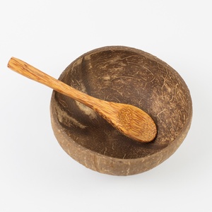 Portavelas de Cáscara de Coco Sostenible, Hecho a Mano, Pieza Decorativa, Selección Premium de Vietnam - Product Image 2