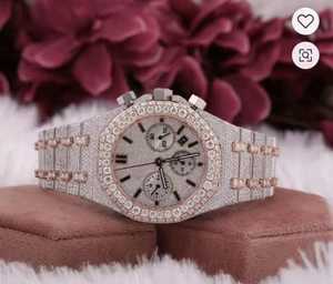 นาฬิกาเพชรโมอิสซาไนต์ทรงกลมแบบกำหนดเอง ประดับเพชรเต็มเรือน - Product Image 2