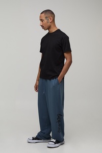 Pantalon de jogging personnalisé pour homme, coupe large, en polyester et coton, style ample et décontracté, avec logo et étiquette privés - Product Image 5