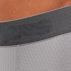 Boxers gris pour homme, respirants, extensibles, compressifs, anti-transpiration, pour le sport, la gym et les activités sportives. - Product Image 4