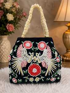 Sac à main en velours léger et durable pour femmes, motif floral, avec poignée en perles et doublure en soie - Product Image 3
