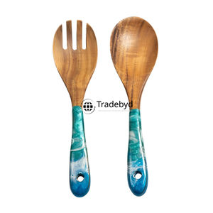 Cuillère en résine artisanale de qualité supérieure - Écologique, légère, résistante au lave-vaisselle, cuillère de service et à dessert pour cuisines modernes par Tradebyd - Product Image 1