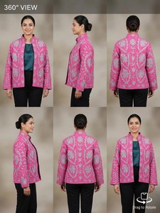 Chaqueta Floral Rosa Bordada a Mano con Encanto Vintage y Estilo Bohemio Moderno, Elegante Abrigo Suzani con Cuello Alto, Arte Folclórico - Product Image 4
