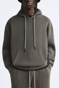 Conjunto Deportivo Elástico y Transpirable para Hombre, con Sudadera con Capucha y Pantalones con Puños, Ideal para Entrenamiento y Fisicoculturismo - Product Image 4