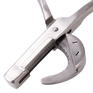 Recortadora de Pezuñas Optitech Healthcare CE-876 para Uso Veterinario en Clínicas Equinas, Acero Inoxidable Pulido, Ganado, CA 110-240V - Product Image 3