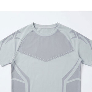 เสื้อยืดออกกำลังกายผู้ชายแบบไร้ตะเข็บ แห้งเร็ว ระบายเหงื่อ สำหรับฟิตเนส กีฬา วิ่ง แขนสั้น - Product Image 3