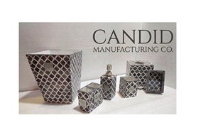 Ensemble cadeau de luxe personnalisé en résine artisanale, sept pièces, avec motif en relief, pour mariages et événements d'entreprise - Product Image 5