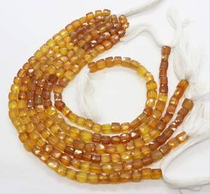 Cuentas de Calcita Amarilla Rara AAA en Forma de Cubo Facetado de 5.5-6MM, Cuentas Cuadradas 3D de Calcita Amarilla de 8 Pulgadas, Calcita Amarilla Natural Suelta - Product Image 1