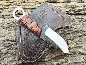 มีดล่าสัตว์คุณภาพสูง สแตนเลสแท้ ทำมือ พร้อมรูสำหรับสวมนิ้ว เหมาะสำหรับกิจกรรมกลางแจ้ง บุชคราฟท์ แคมป์ปิ้ง แบบปลายแหลม  OEM ขายส่ง MOQ ต่ำ - Product Image 4