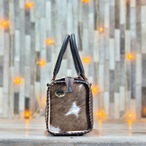 Bolso de mano de cuero de lujo con panel de piel de vaca y diseño floral, bolso tipo duffel Speedy estampado, bolso de mano de cuero de lujo - Product Image 3