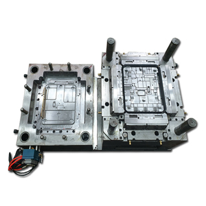 Molde de Inyección de Plástico Personalizado para la Fabricación de Piezas de Plástico de Precisión - Hybrid_Bottom - Product Image 6